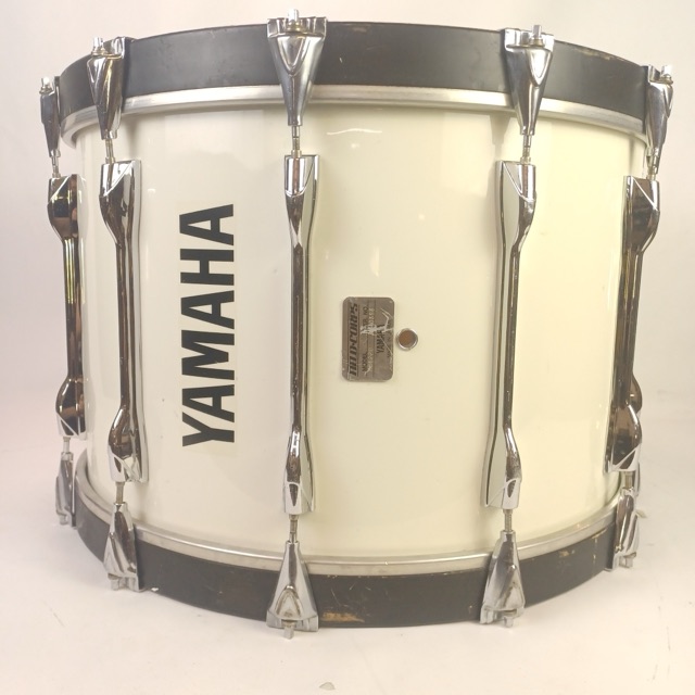Yamaha 14x22"MB822U Field Corps Bass Drum 12Lug White Wrap Japan Vintage 80s — main photograph