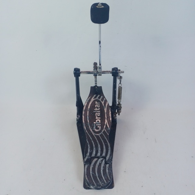 Gibraltar Chain-Drive Bass Drum Pedal Single-Spring Kick Vintage 90s Solid Base — main photograph