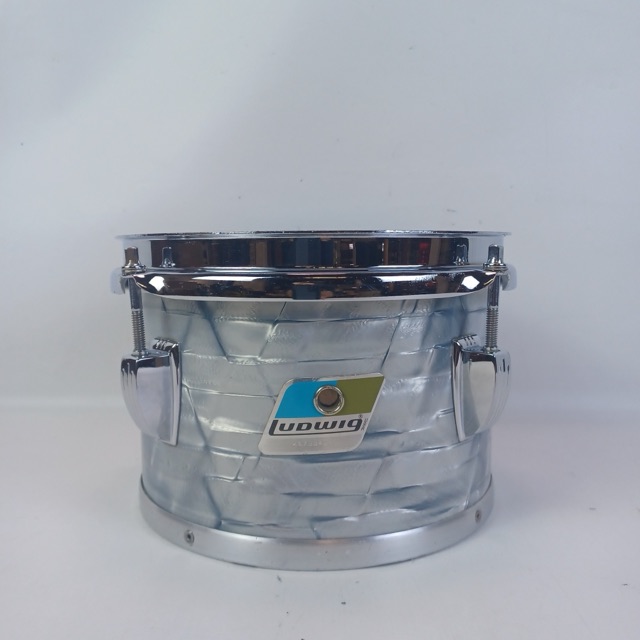 Ludwig 5.5x8" Sky Blue Pearl Tom/Concert Drum 6Ply Maple Vintage 80s B/O#2173348 — main photograph