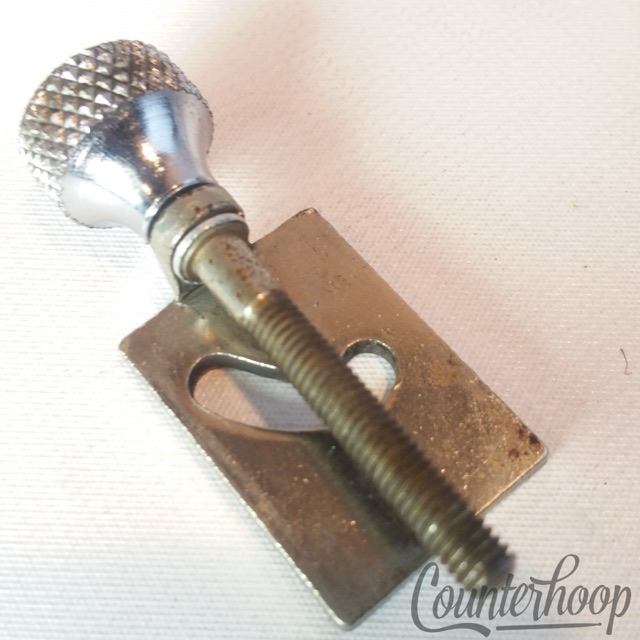 Slingerland 3Point Throw-Off/Strainer Slider Part+Coarse Knurl Rd Radio King 50s — main photograph