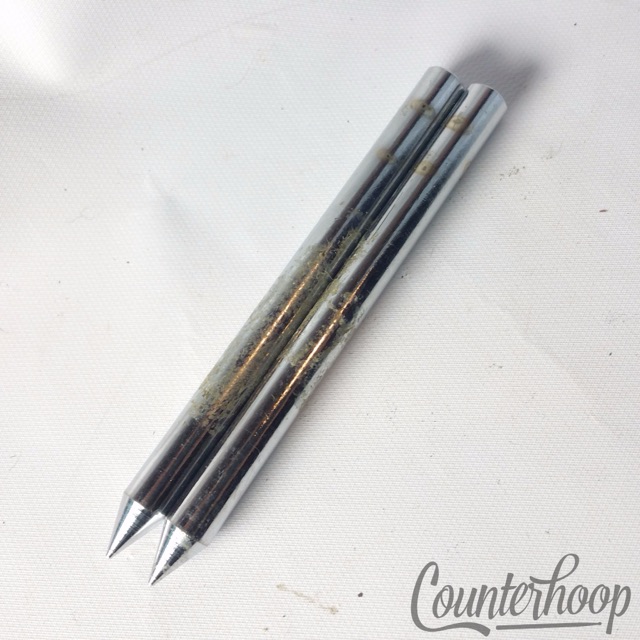 Vintage Bass Drum Spurs/Anchor Spikes Short 5 3/8"x7/16" 2x Chrome Disappearing — main photograph