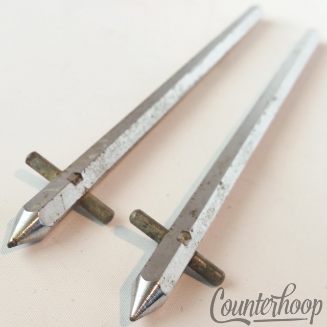 Rogers Hex Spurs Bass Drum Legs Chrome Vintage 60s Holiday Cleveland USA Short* — main photograph