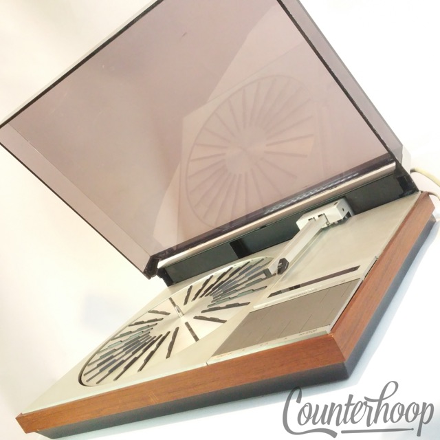 Bang & Olufsen Beogram 4004 Linear Tracking Turntable Record Player MMC10E 70s — main photograph