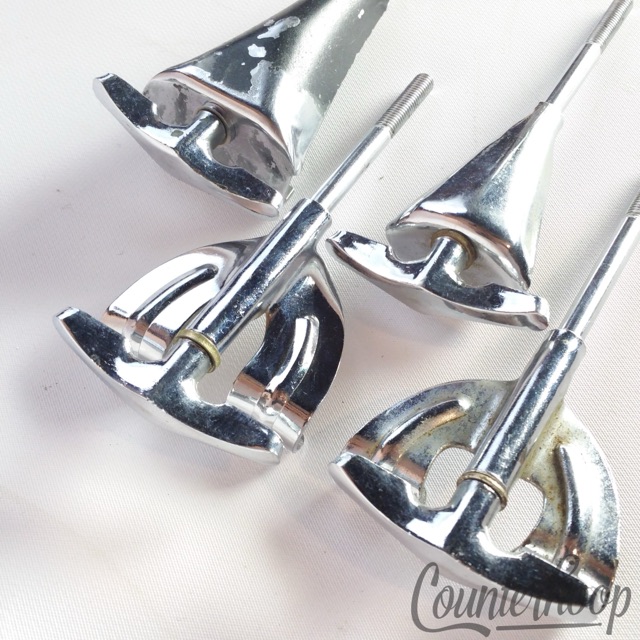 Pearl 4x Bass Drum Tension T-Rods+Claws Metric Japan Chrome 4 1/4" Vintage 60s* — main photograph