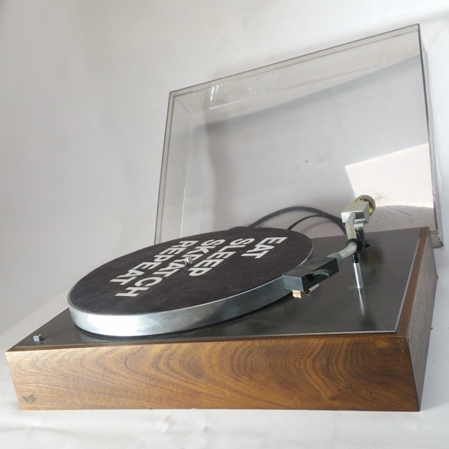 AR-XA Audiophile Turntable+Solid Wood Base+Dust Cover Acoustic Research+Grado G — main photograph