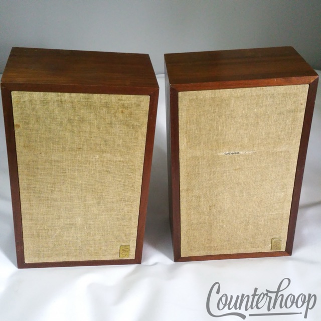 Acoustic Research AR6 2x Speakers 8"Woofer+1.5"Tweeter Solid Walnut Cabinets Set — main photograph