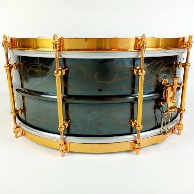 Ludwig 6.5x15"BLACK BEAUTY Snare Drum'24 Deluxe Scroll-Engraved ArtGold AK-Resto — main photograph