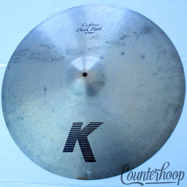 Zildjian 22"K Custom Dark Ride Cymbal 2796g Medium-Thin Hand Hammered B20 Bronze — main photograph