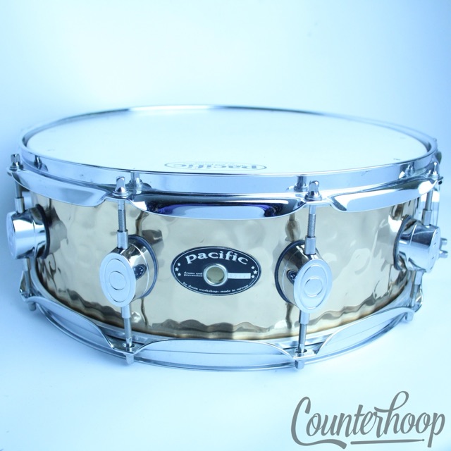 Pacific PDP/DW Hammered Bronze Shell Snare Drum 14x5" 10-Lug Triple-Flanged Rims — main photograph