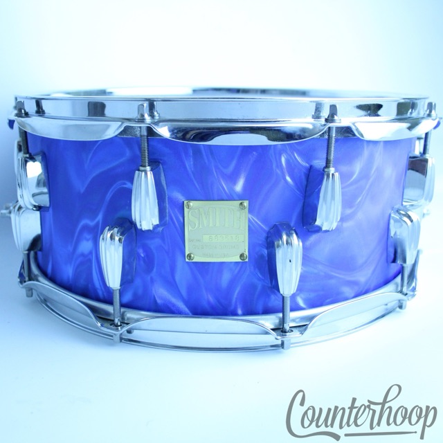 Smith Custom Drums 14x6"Blue Satin Flame 16x Chrome Beavertail Lugs 100% Maple* — main photograph