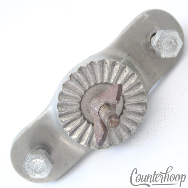 Leedy 2-Hole Tom Mount Bracket Part for Ratchet Clamp-On Vintage 30s USA Nickel* — main photograph