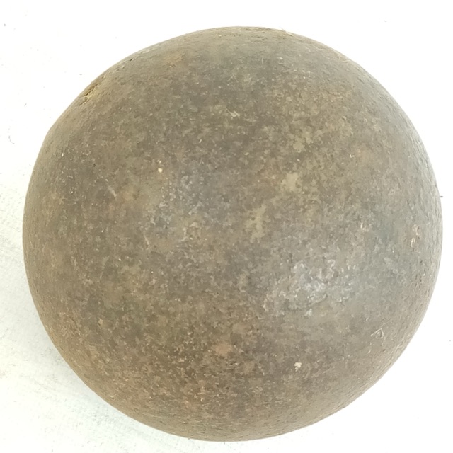 8-Pounder Gettysburg Cannonball Cast Iron Civil War Farm/Culps Hill/Eisenhower — main photograph