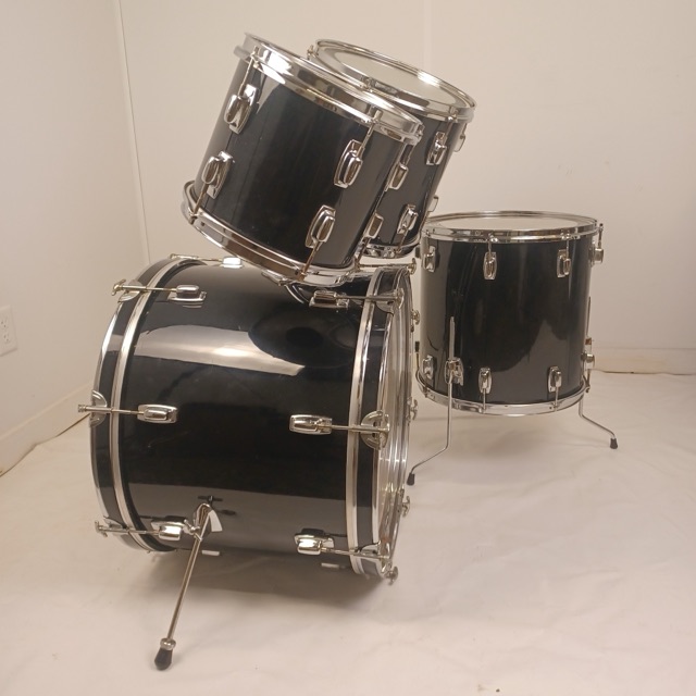 Ludwig Black Cortex Rocker II Drum Set 16x22,9x10,11x12,16x16 Bass/Toms/Floor 90 — main photograph