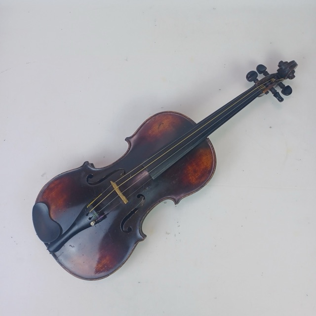 Paris fe, 70 1870 label Violin 4/4 +Repaired 1950 Donovan Gorman Port Huron,MI — main photograph