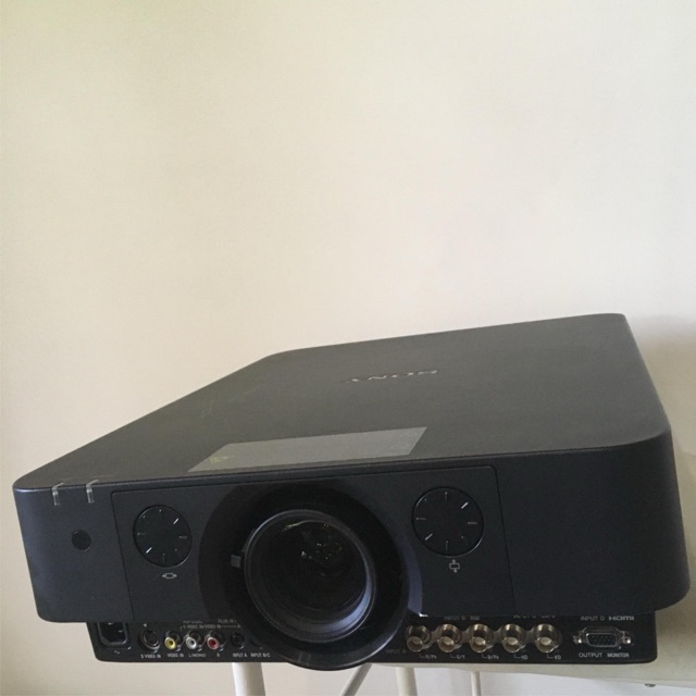 Sony VPL-FHZ55 3LCD Laser Projector 1920x1200 1080HD+ 4000 ANSI Lumens *WORKING* — main photograph