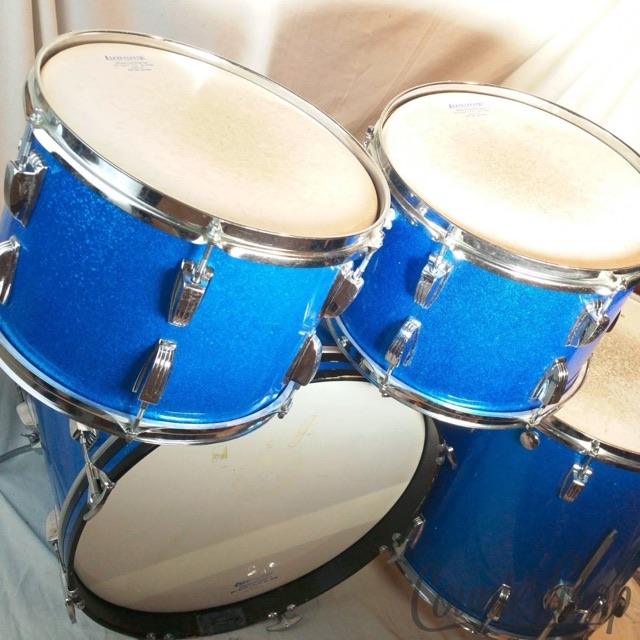 Ludwig 20,13,13,16"Blue Sparkle Drum Set 3ply Birdseye Maple Vintage 70s Classic — main photograph