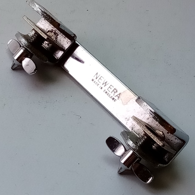 Premier "NEW ERA" Bass Drum Anchor/Clamp-On Spurs/Spikes Mount Chrome Vintage60s — main photograph