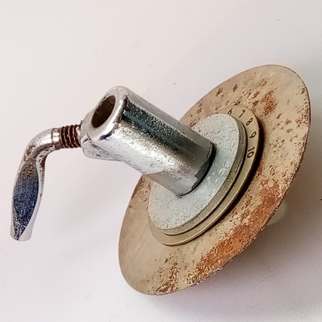 MIJ Bass Drum Disappearing Spur/Leg/Straight Cymbal Arm Mount Holder Bracket 60s — main photograph