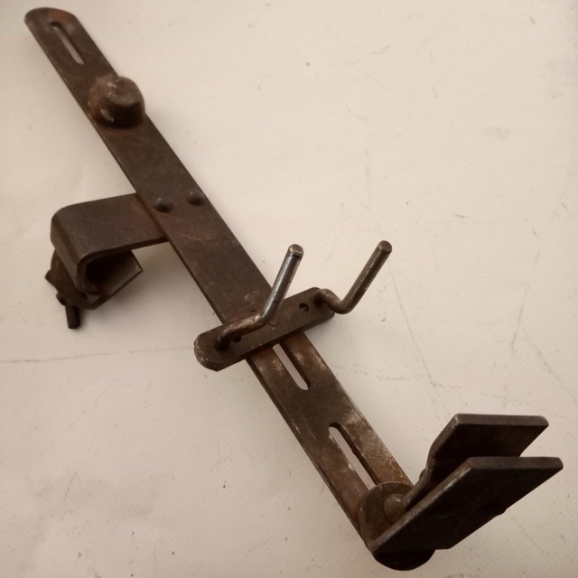 Ludwig/LeeCowbell+Wood-Block Mount Clamp-On Bass Drum Hoop Vintage 30s Nickel — main photograph