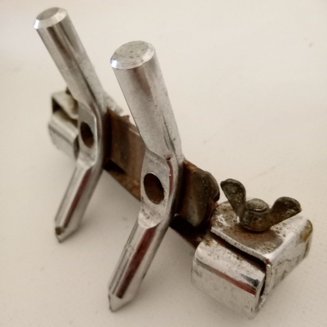 Ludwig Bass Drum Anchor Clamp-On Mount Double-Spurs Spikes Chrome Vintage60s USA — main photograph