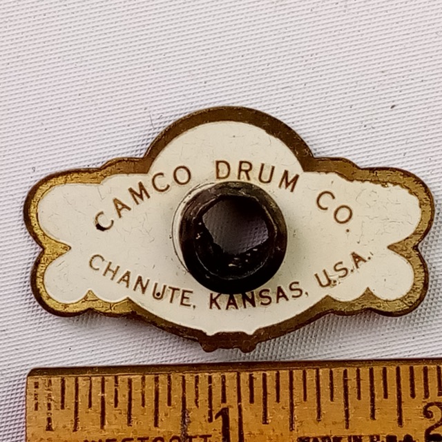Camco Drum Co Chanute Kansas USA Drum Badge 1971-73 Snare/Tom/Bass Drum +Grommet — main photograph