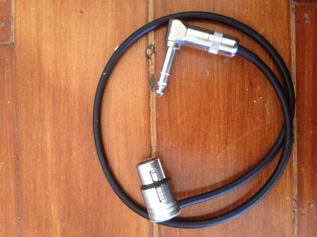 Low Profile Right Angle XLR to to 1/4in TRS - Zoom F8 for Lectrosonics - 18in — main photograph