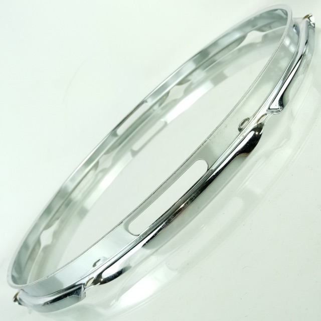 Ludwig 15"8Lug Marching Snare Drum 1.6mm Resonant Rim/Hoop Chrome US Vintage 70s — main photograph