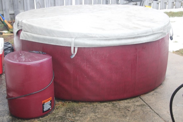 Softub 300 Resort (6person Spa) Hot Tub+Lid+Hydromate II Pump Port/Pearl-FREIGHT — main photograph