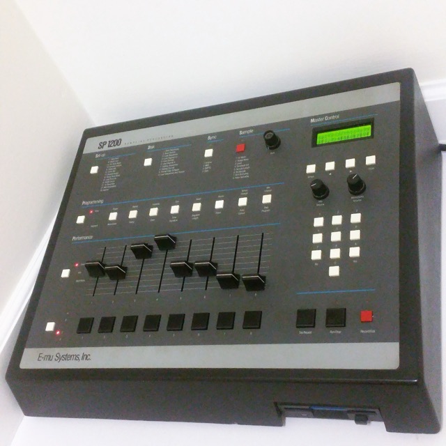 EMU SP-1200 Sampler #7030 90s Vintage Drum Machine SSM2044 E-Mu Analog Hip Hop* — main photograph
