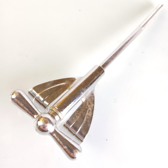 Ludwig/WFL 6"Nickel Bass Drum Bow-Tie Tension T-Rod+Claw Vintage 50s Club-Date — main photograph